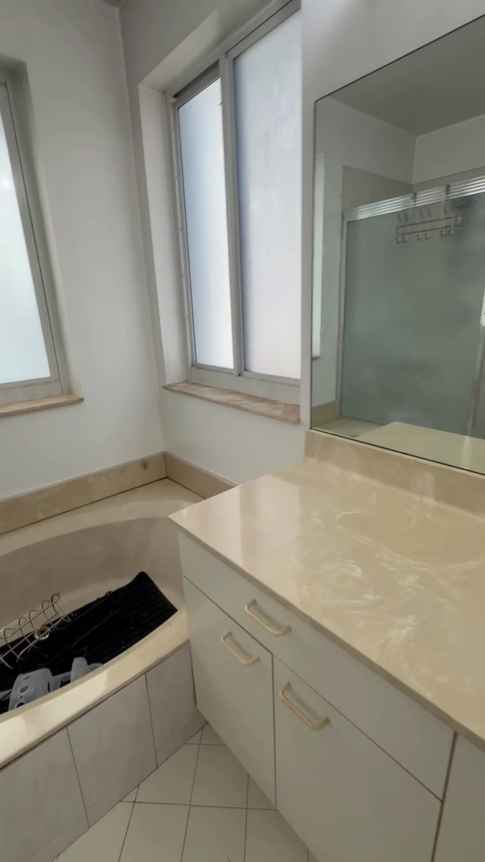 Tub before the demo