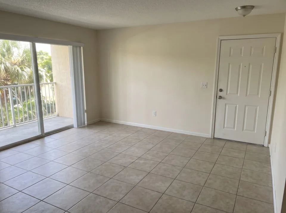 Illustration, after: all furniture and boxes removed